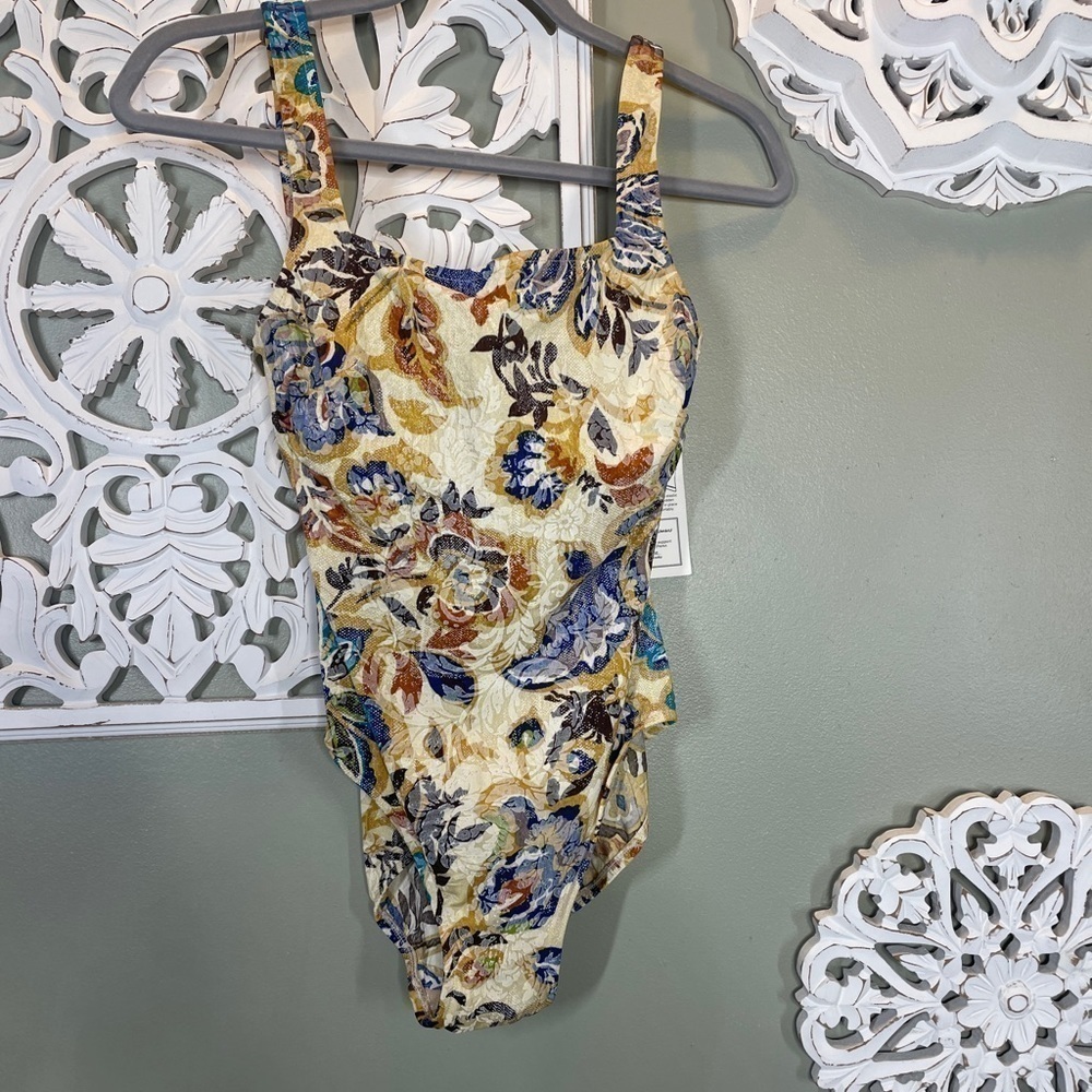 Cazami Hidden Treasures Deadstock Vintage One Piece Swim Suit 10 Cup B NWT